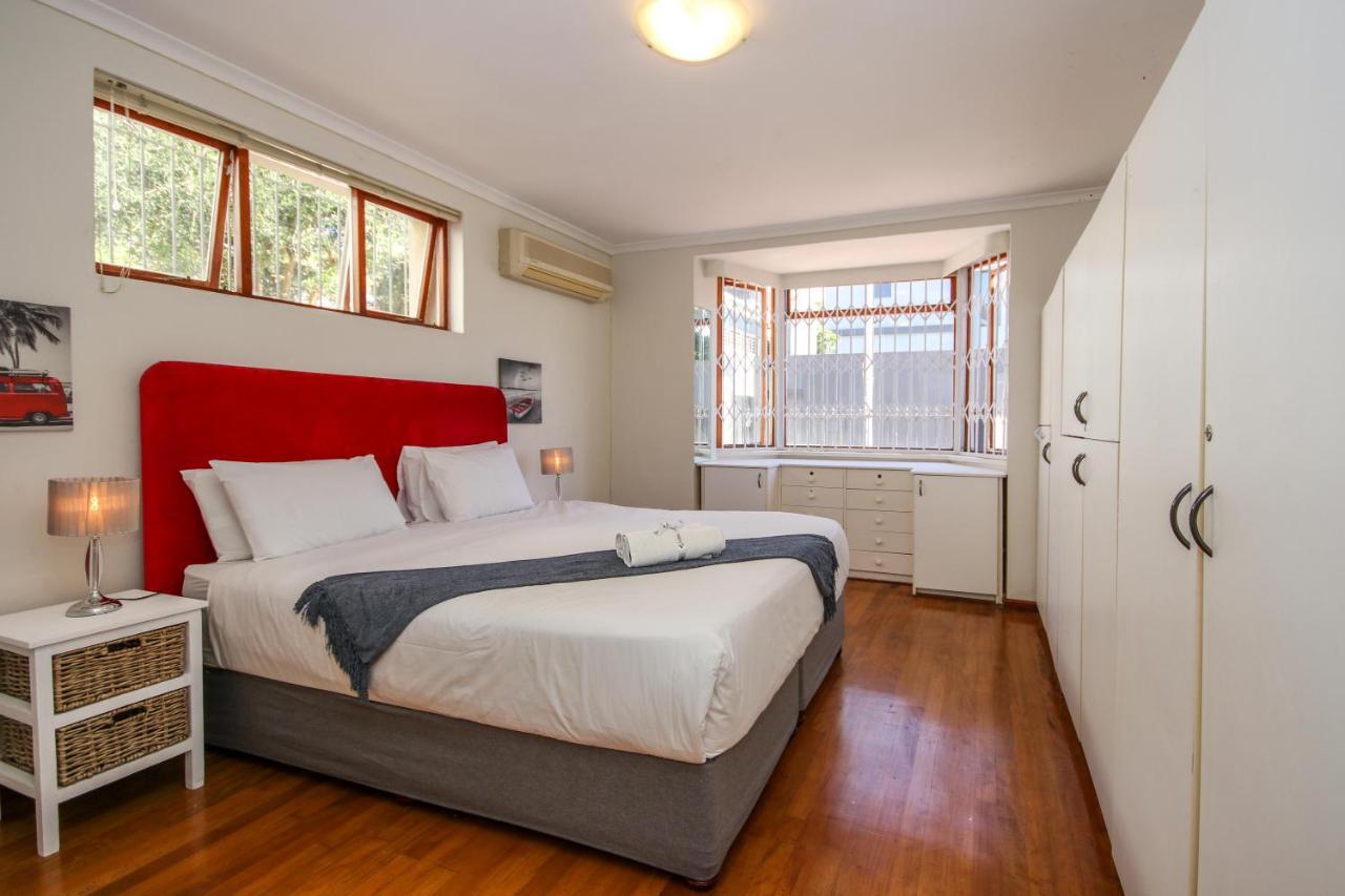 Holiday Home In Sea Point, Fresnaye Cape Town Luaran gambar